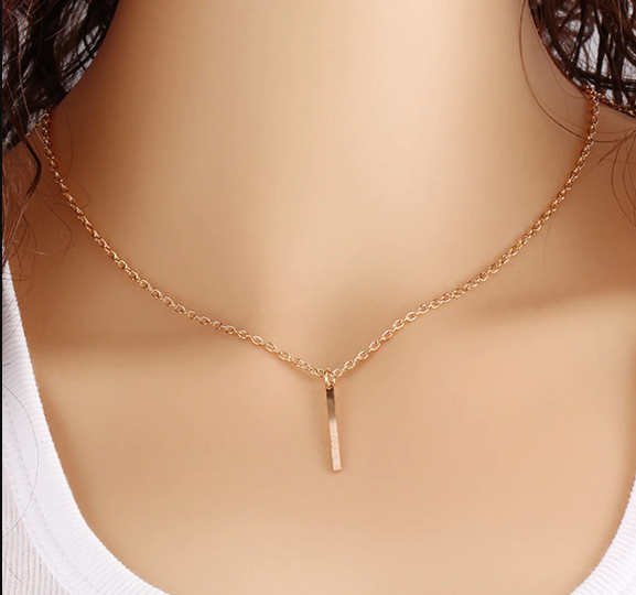 Minimalist 'I' Golden Chain Necklace