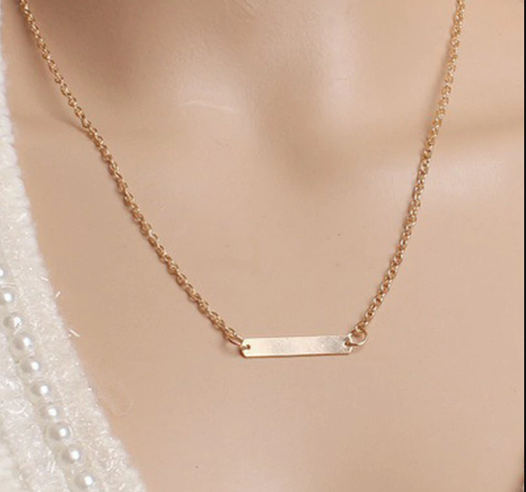 Golden Dash Minimal Necklace
